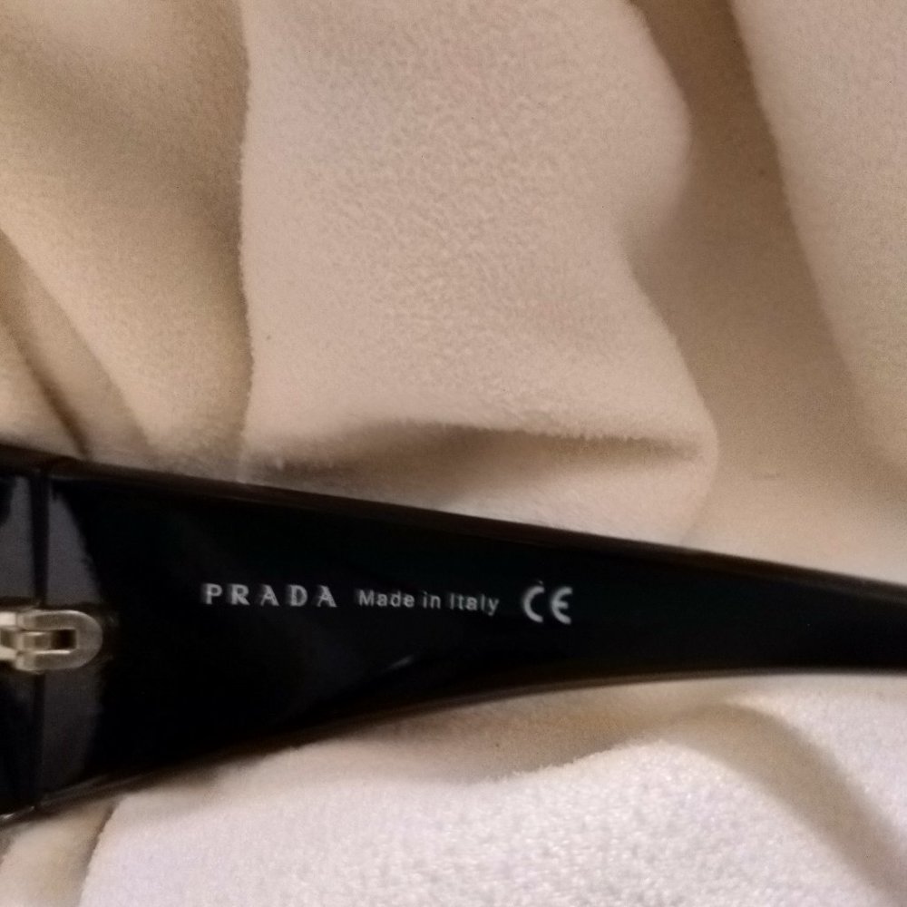 Prada Black Sunglasses: Frames Only - Picture 14 of 16